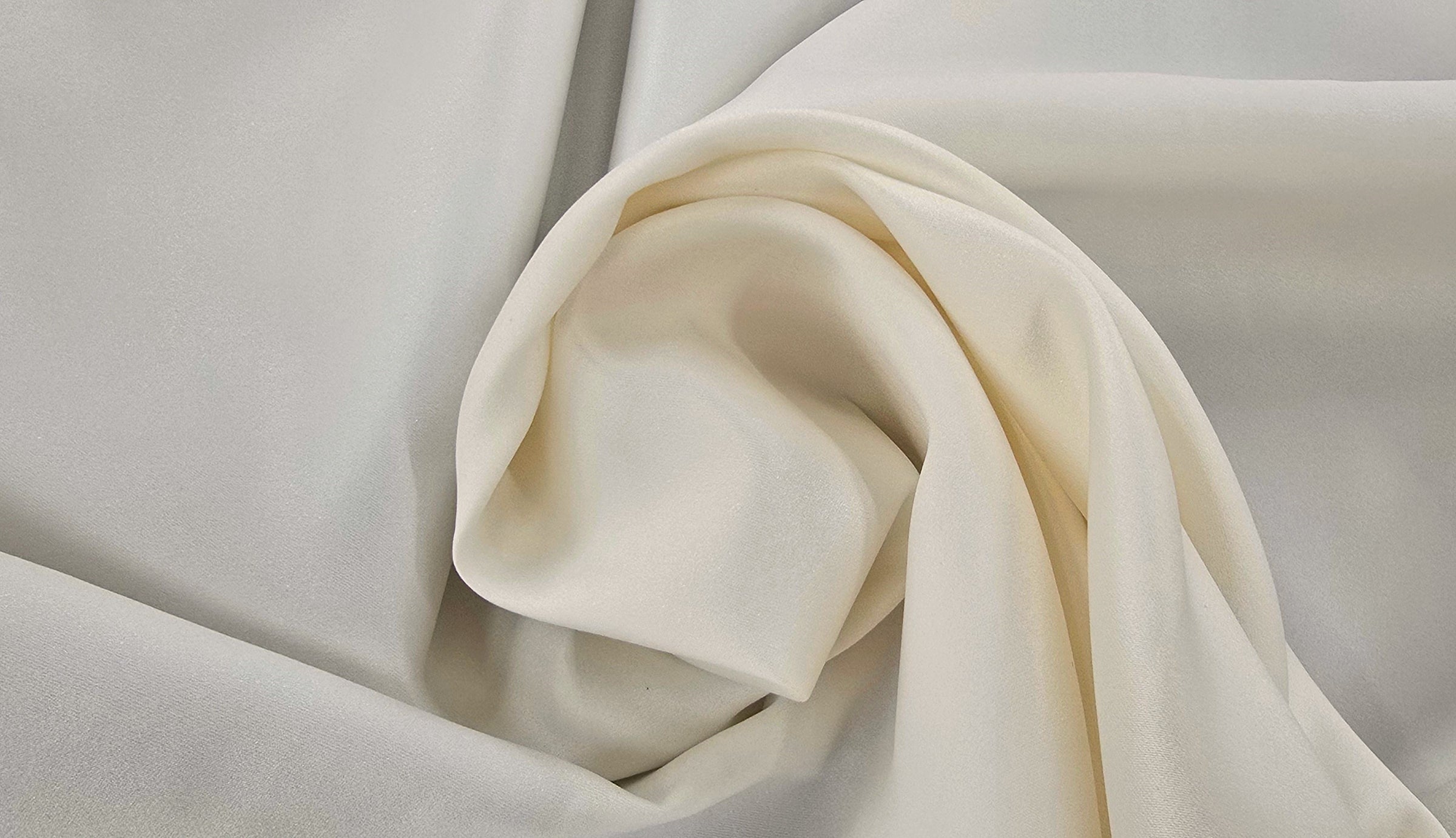 Medium Weight Delustered Satin Ivory