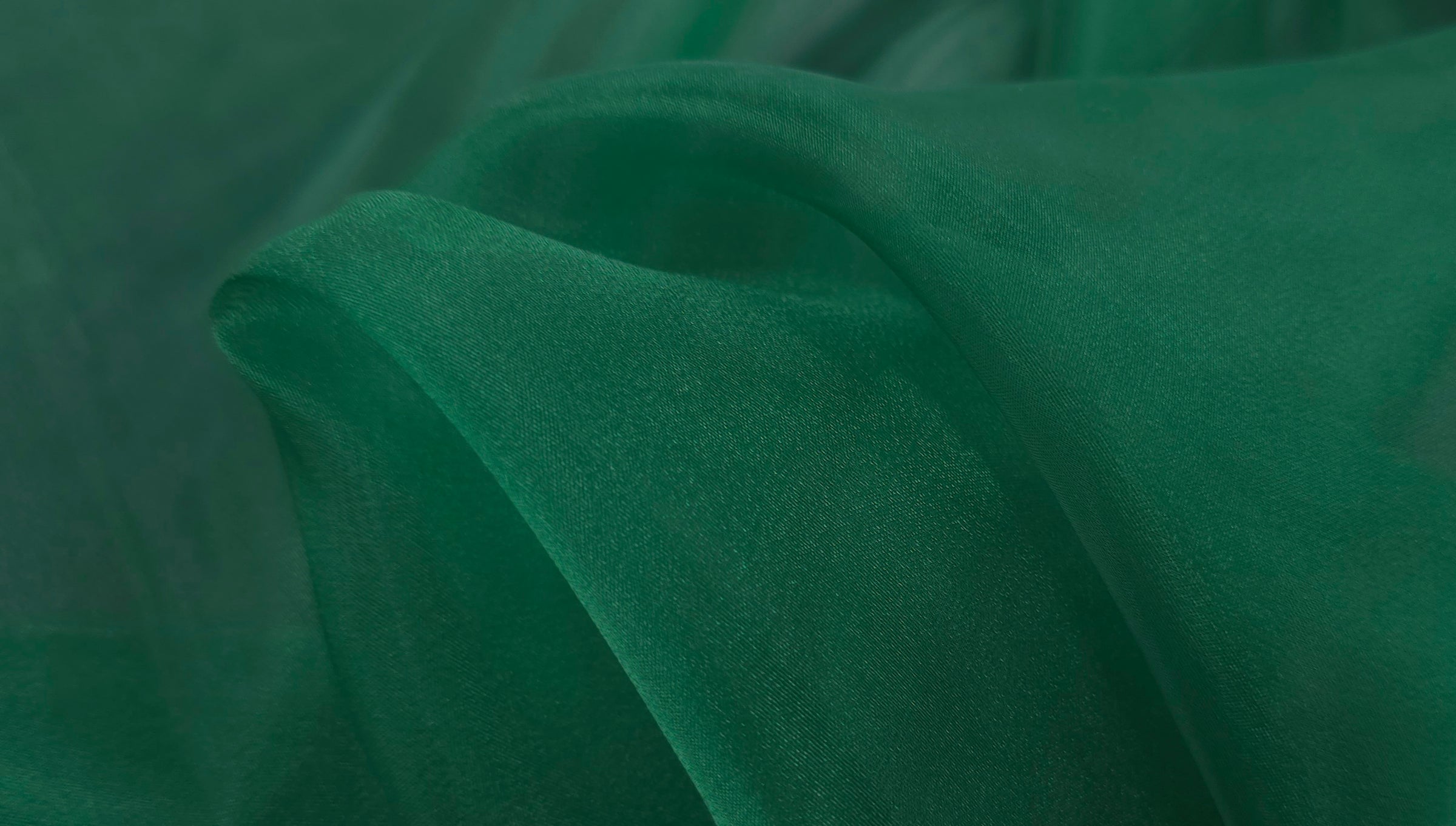 Crystal Organza 145cm Bottle Green