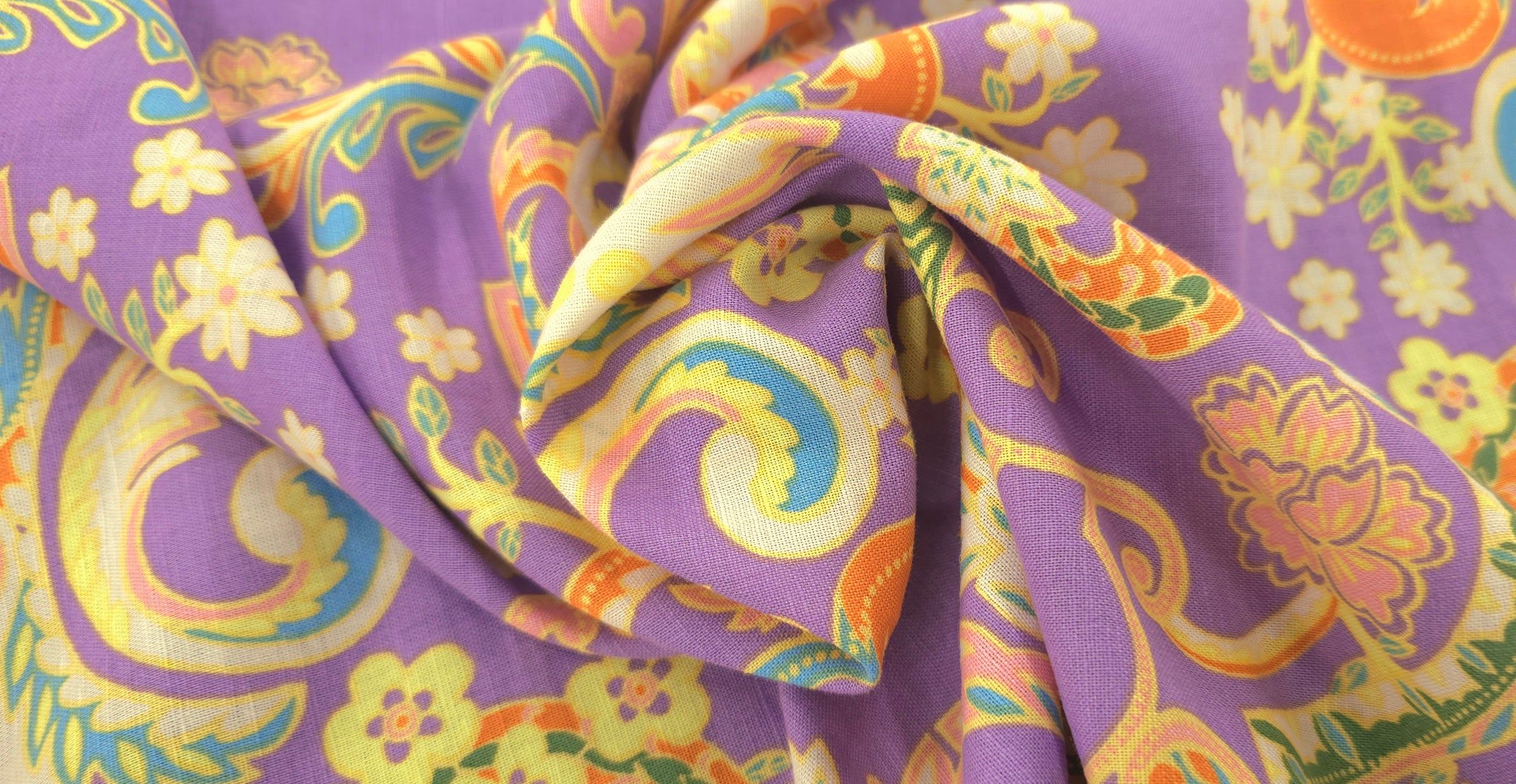 Printed Linen Blend Regal Affair