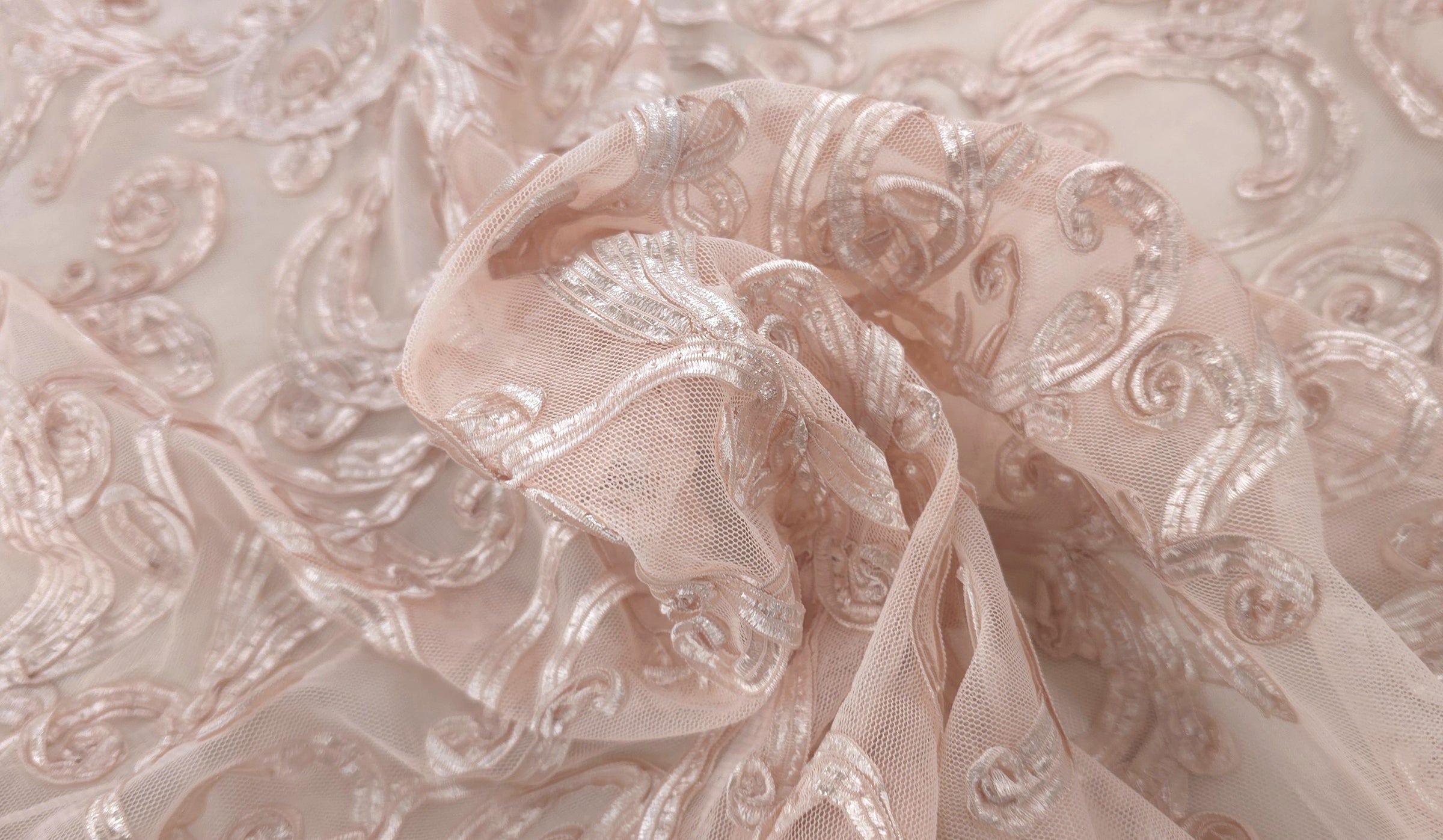 Ribbon Lace Swirl Medley