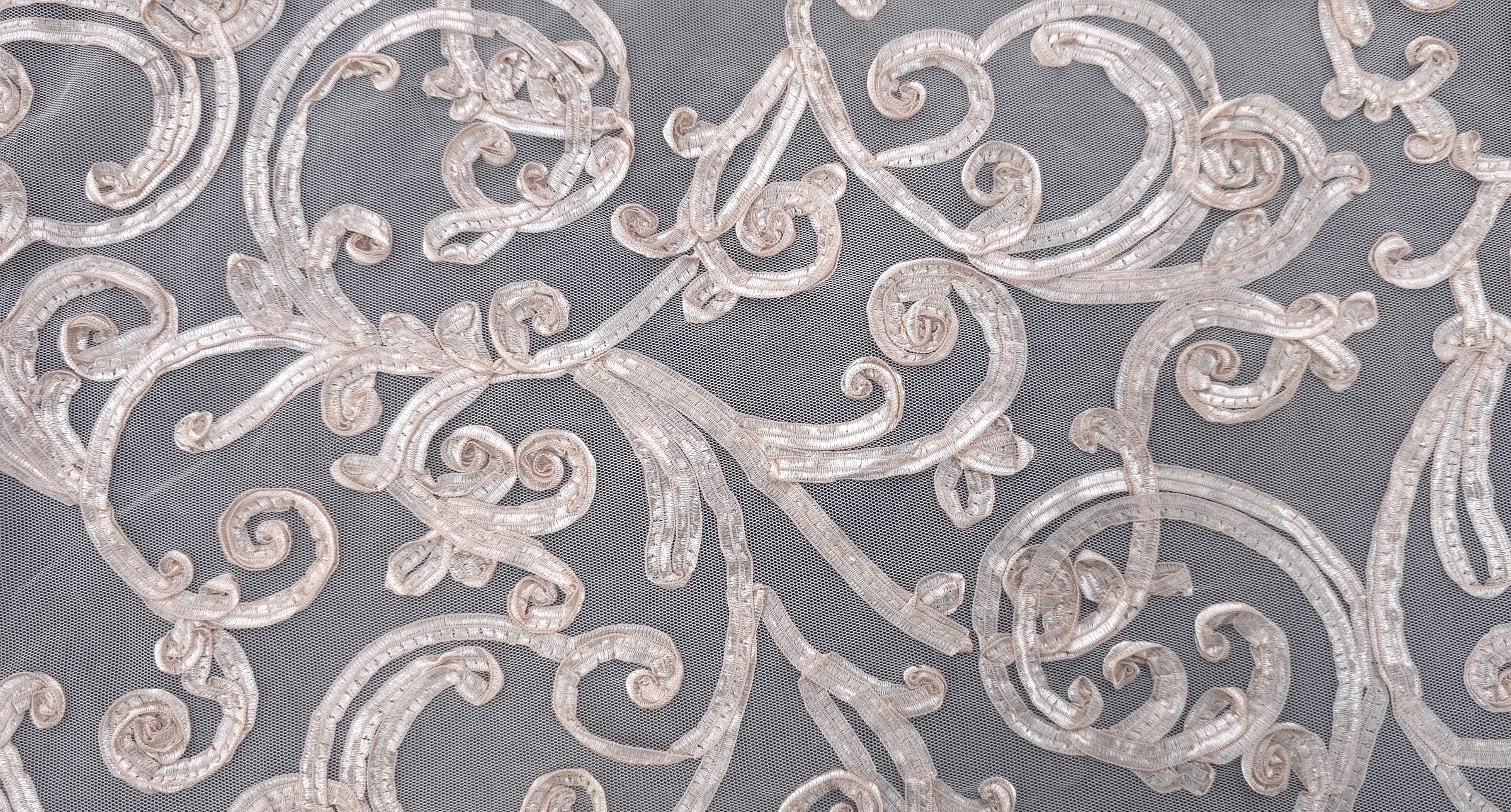 Ribbon Lace Swirl Medley