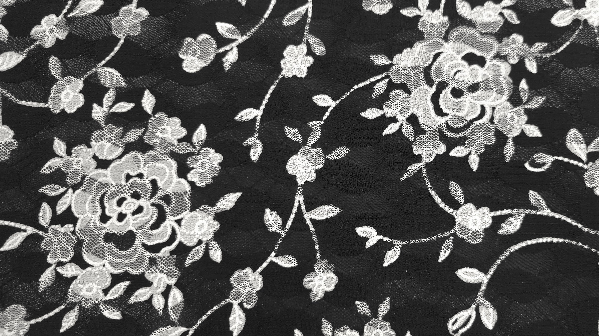 Stretch Lace Everlasting Dream