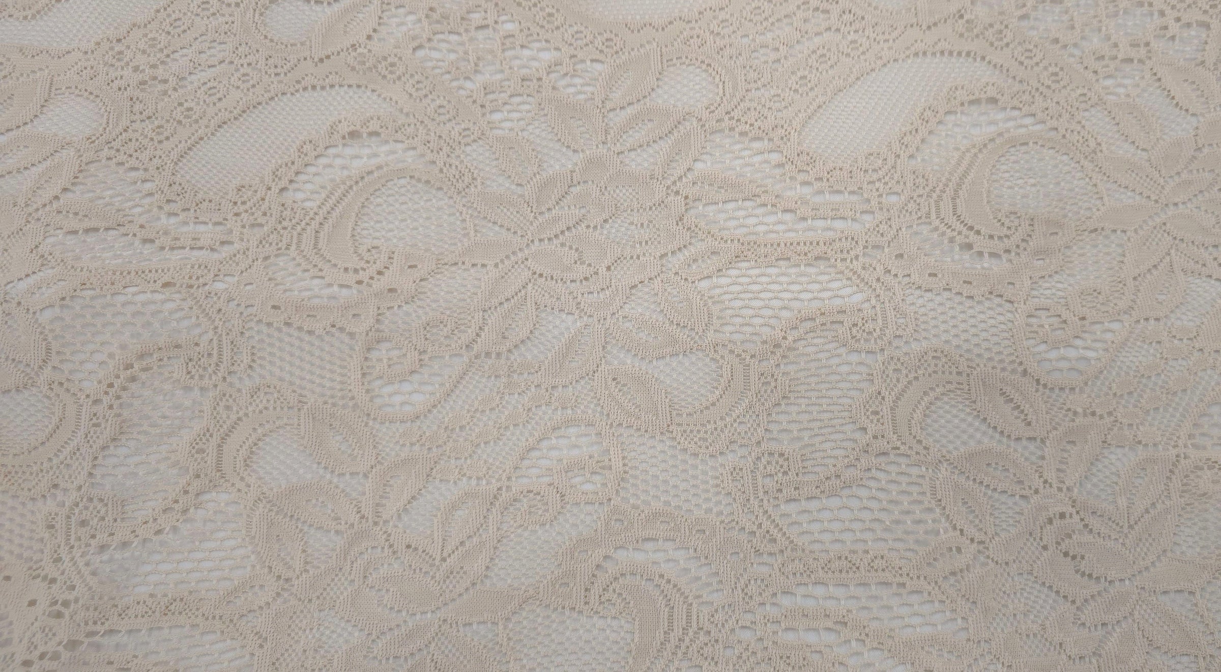 Dainty Lace Floral Swirl Beige
