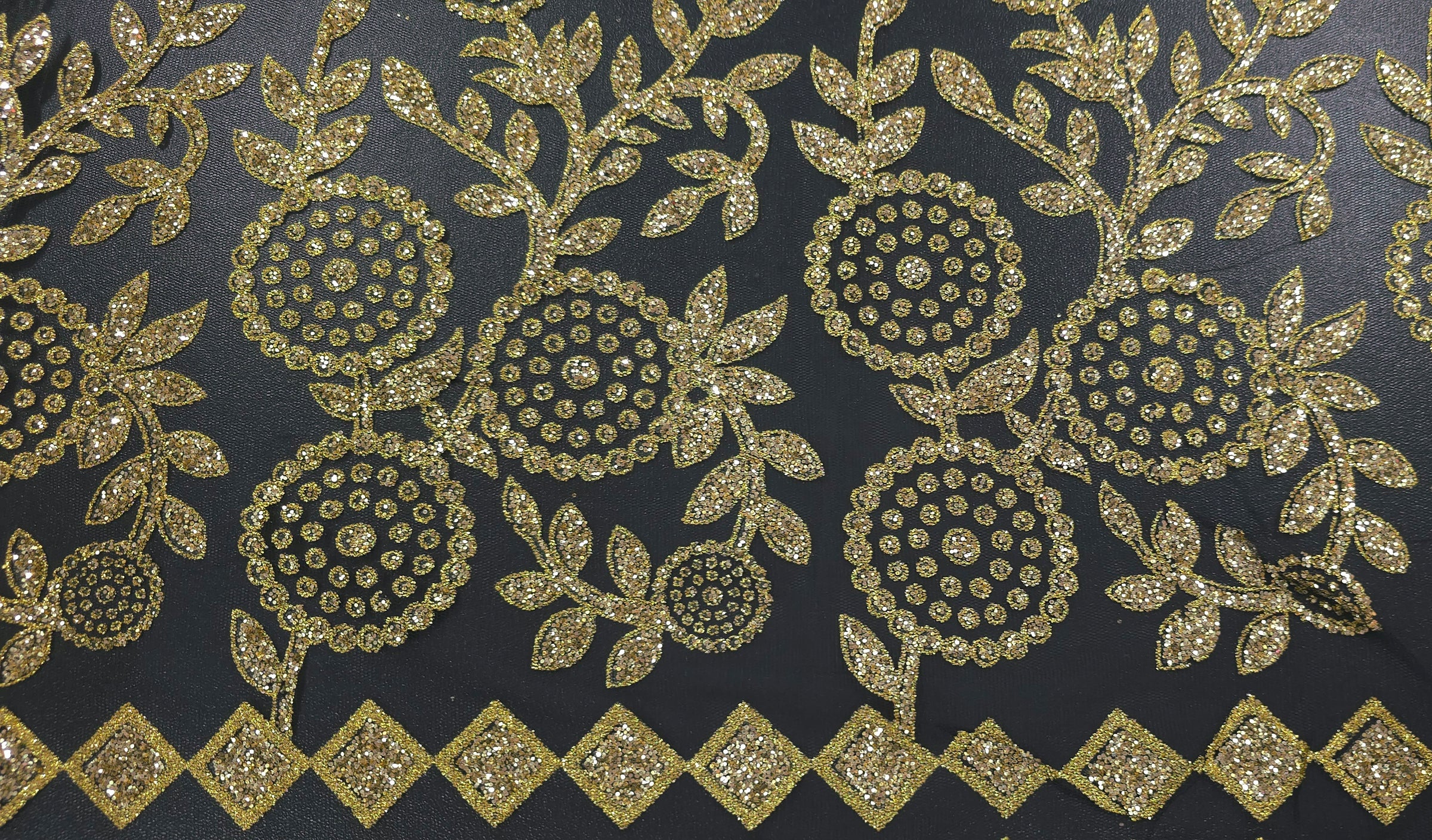 Glitter Lace Regal Dream