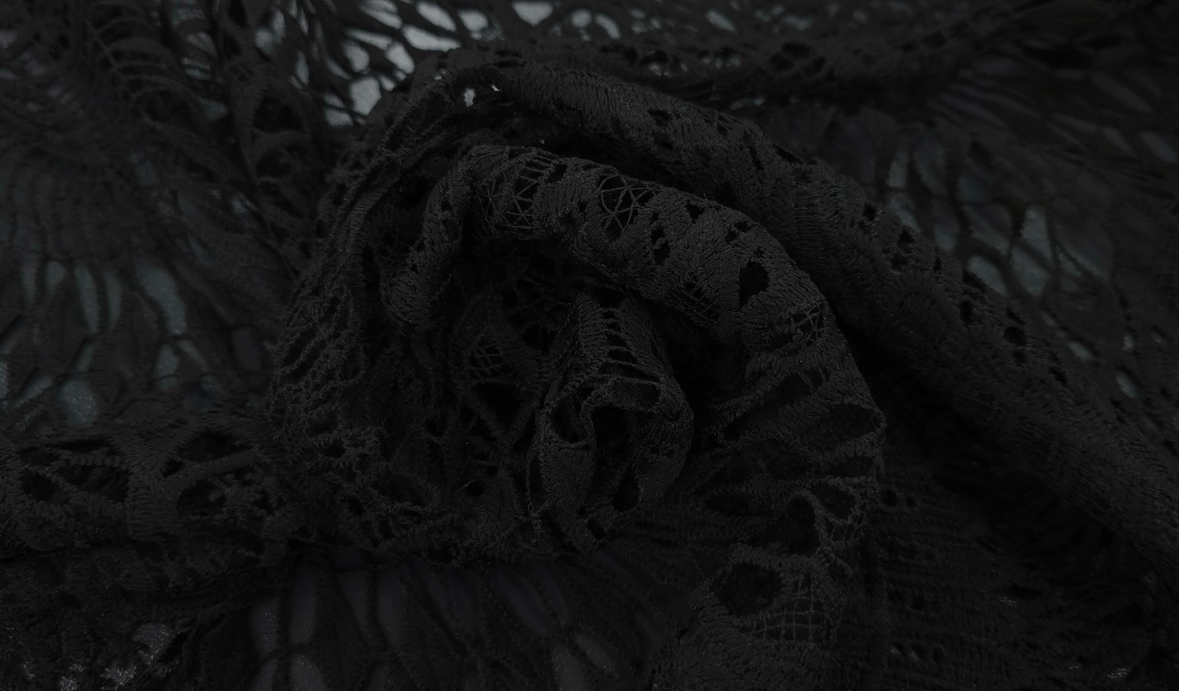 Guipure Lace Black Fanfare