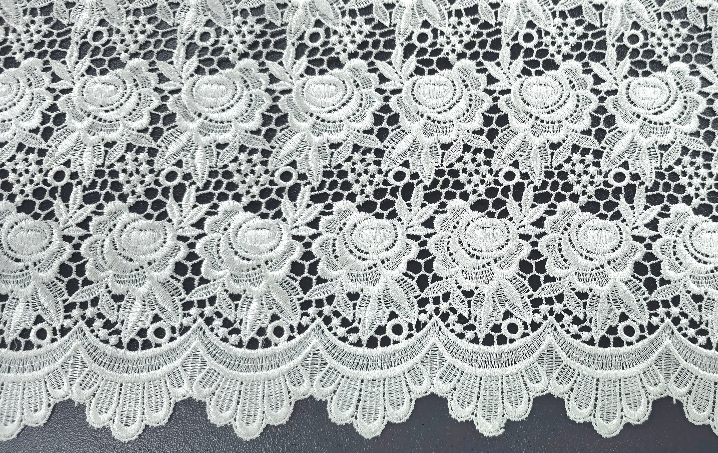 Guipure lace Angel Ivory