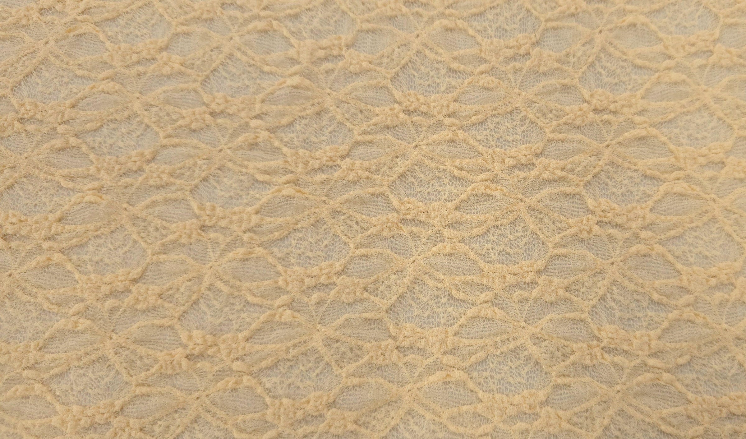 Lacey Stretch Lace Butter