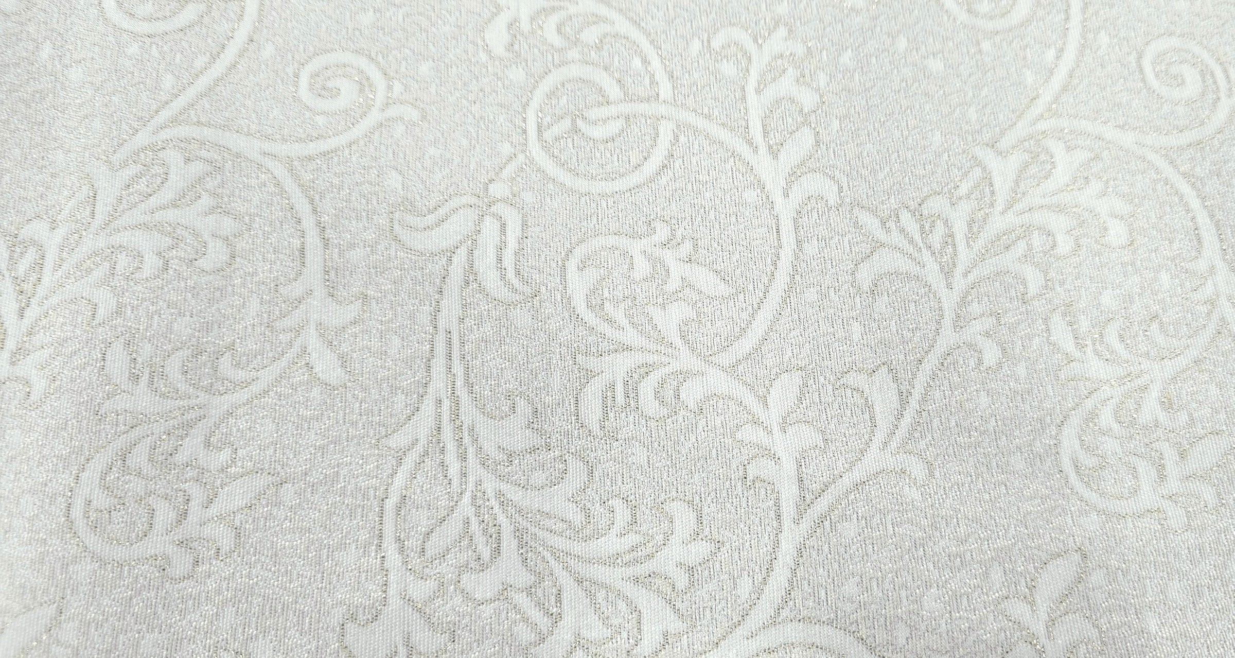 Brocade Regal Dream
