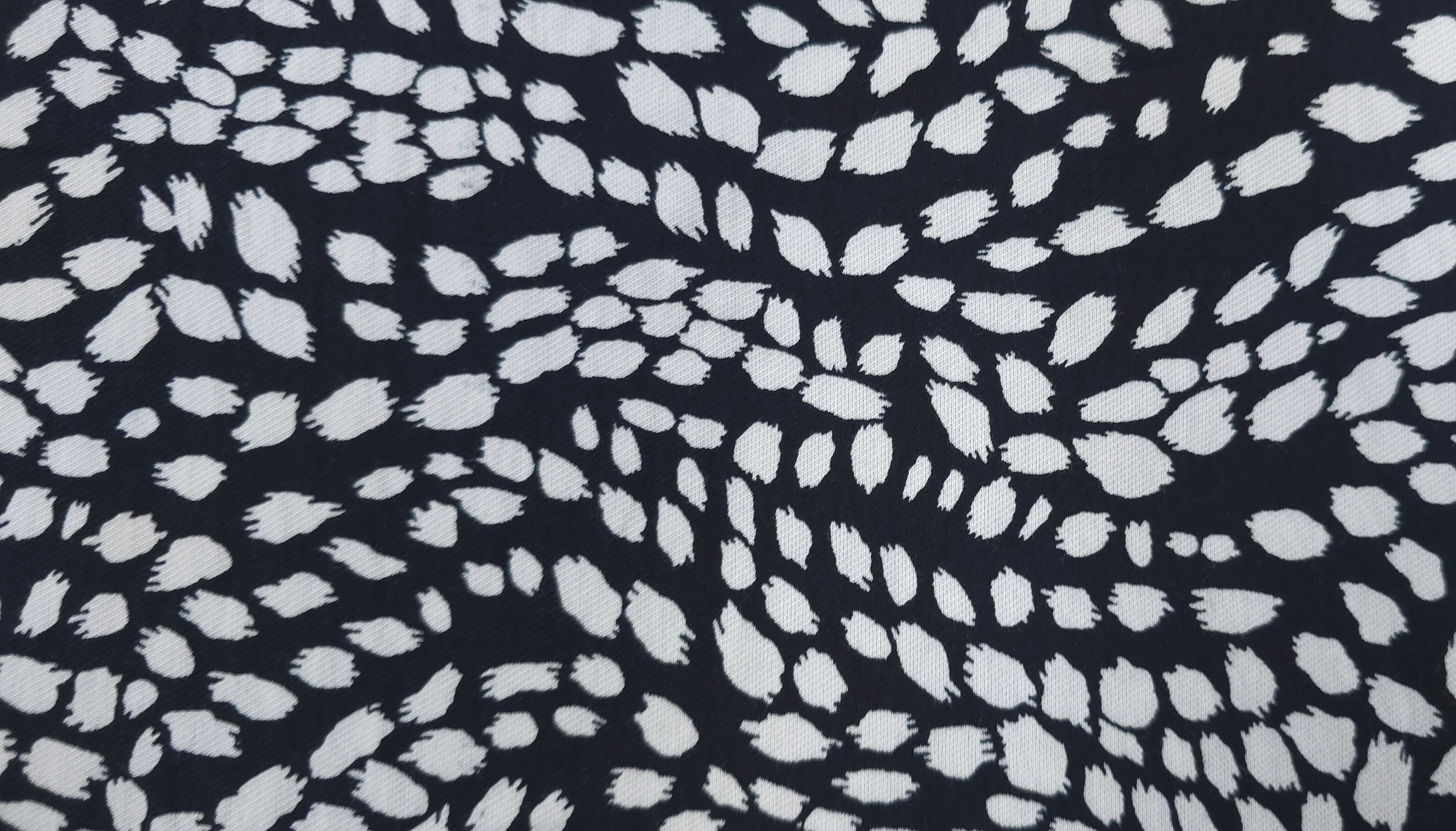 Printed Rayon Monochrome Waves