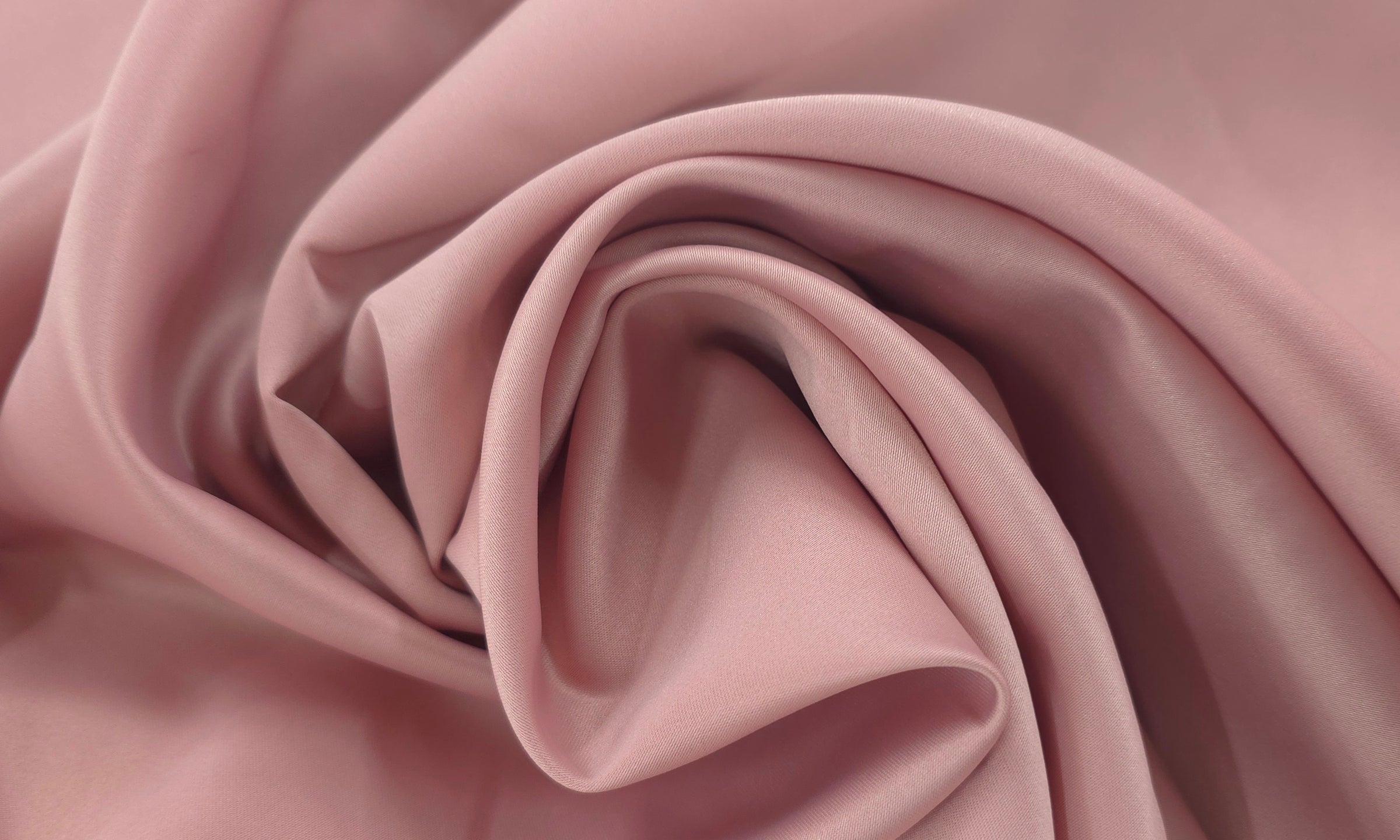 Romance Delustered Satin Rose Pink