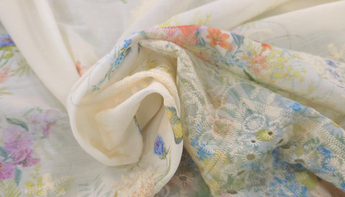 Embroidered Voile Flowering Border Cream