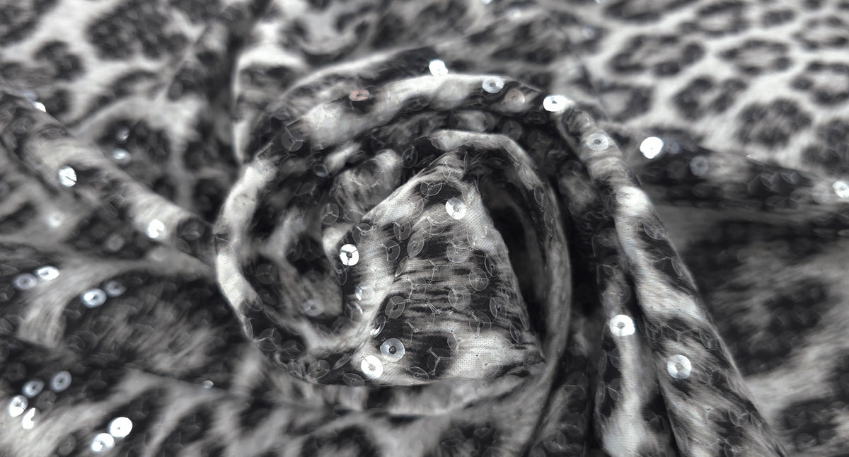 Sequinned Printed Knit Leopard