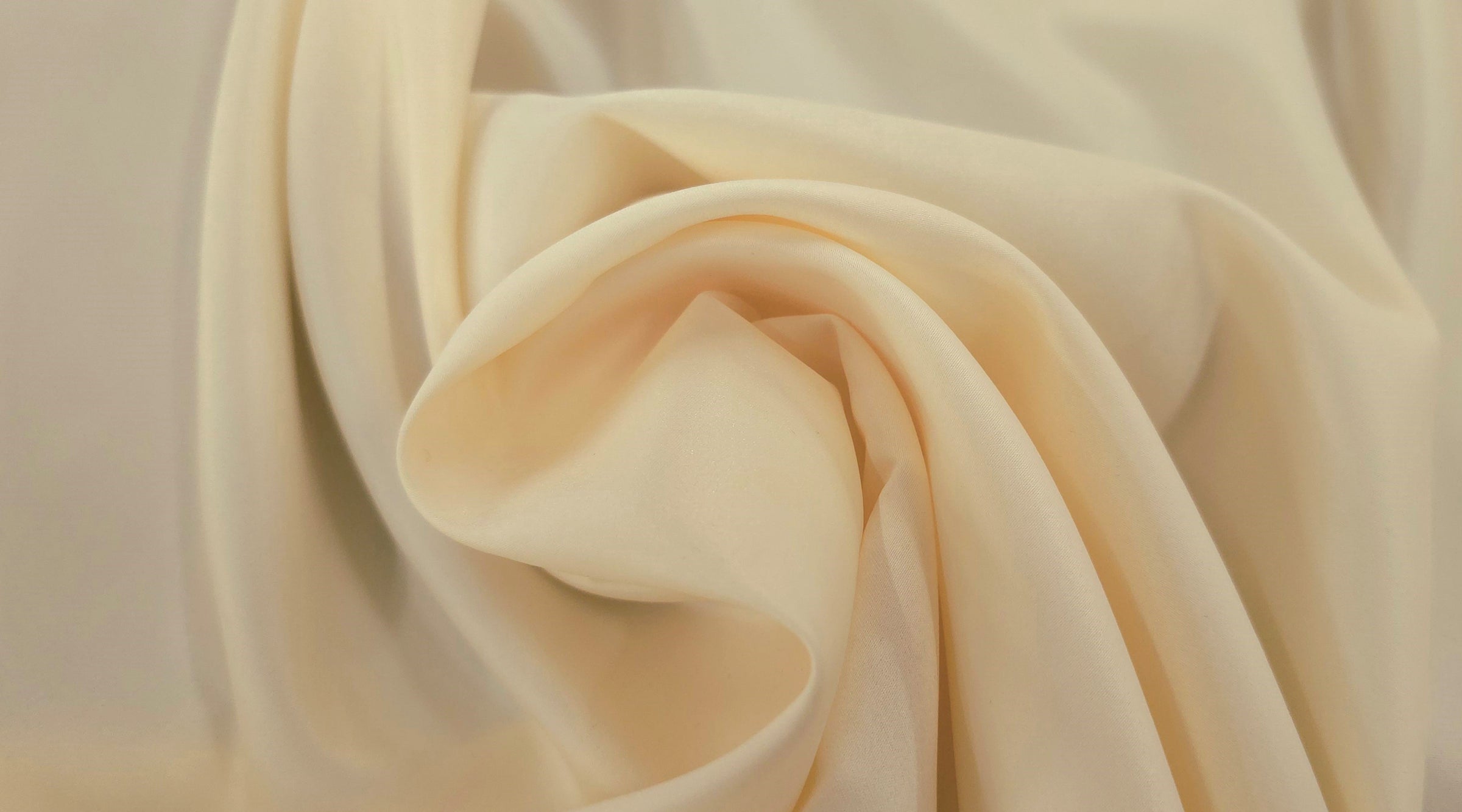 Romance Delustered Satin Ecru