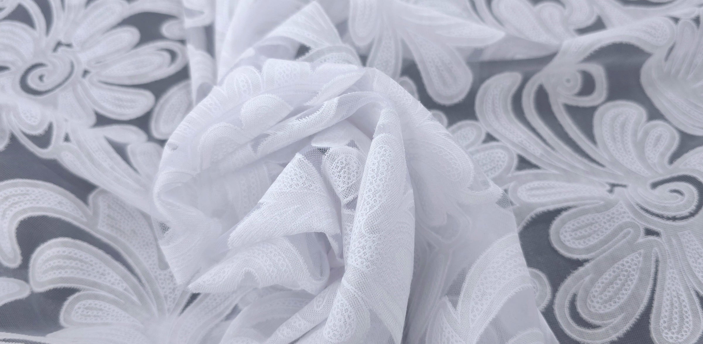 Floral Swirl Lace White