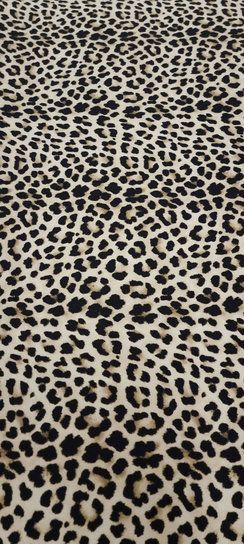 Printed knit leopard spots 1