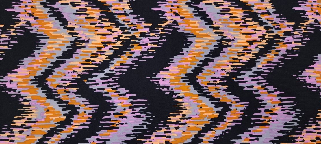 Printed knit zig zag