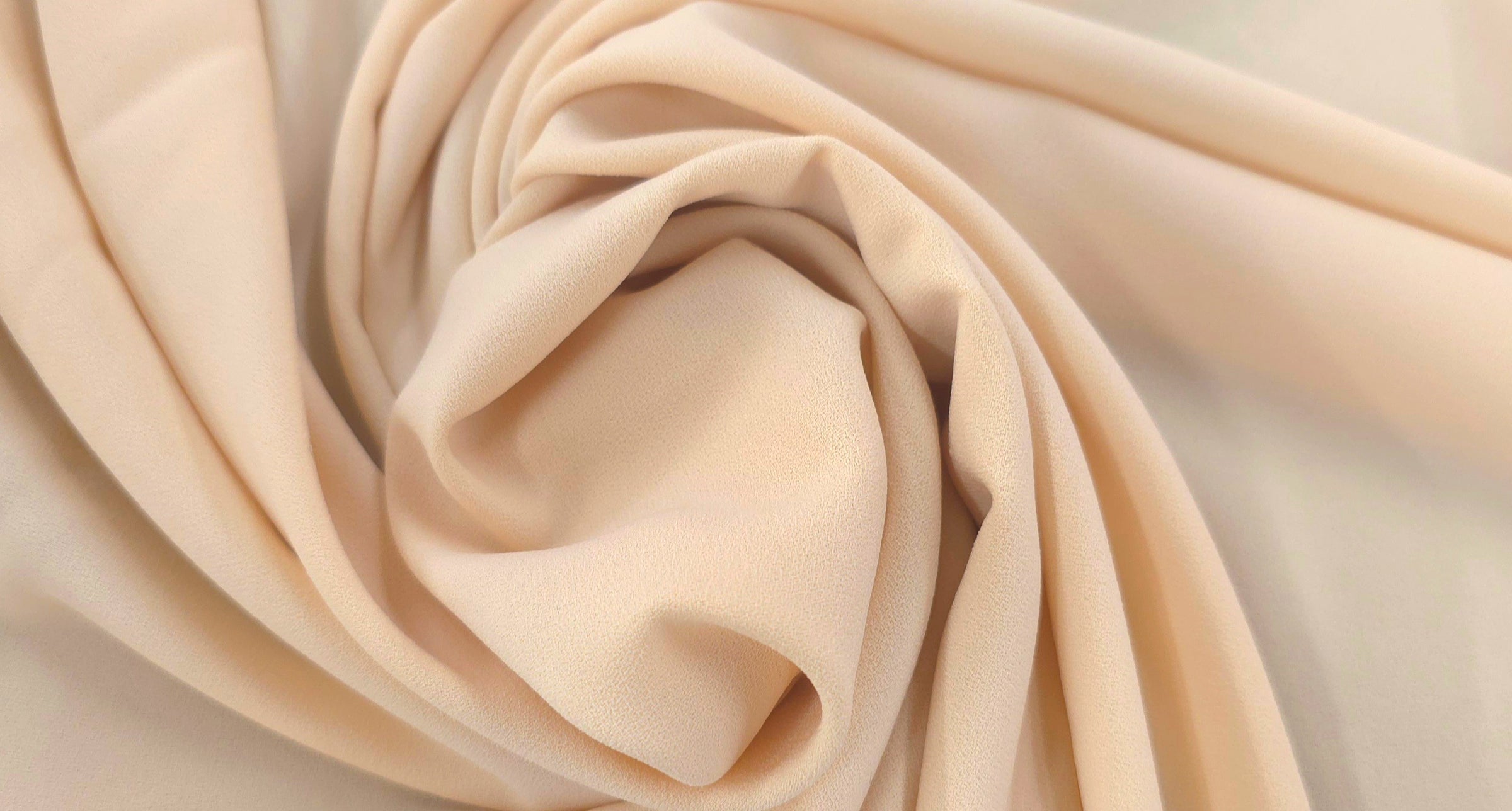 Stretch Polyester Crepe Magnolia