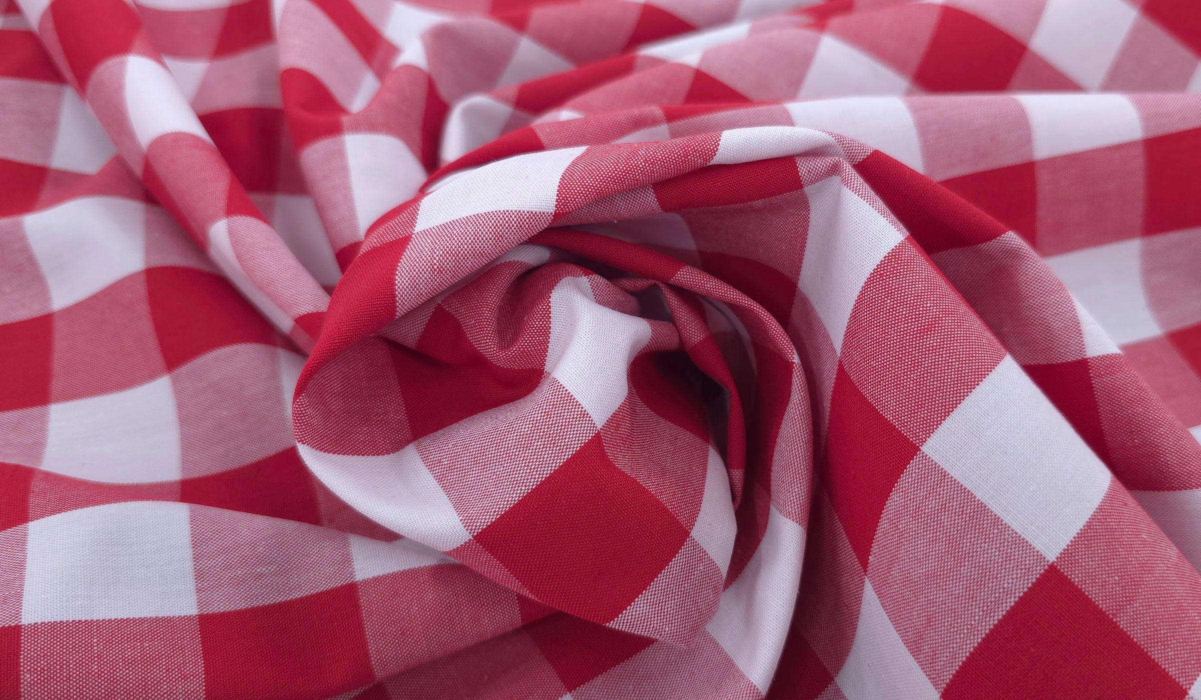 Tablecloth Check Red