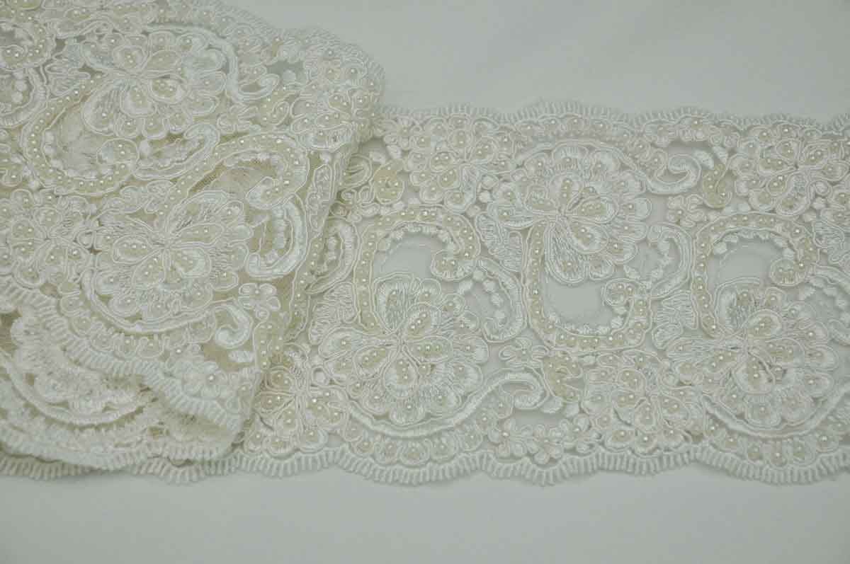 BT-IV.9 Floral Pearl Lace Trim