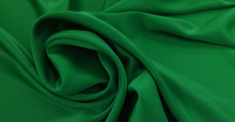 Medium Stretch satin emerald