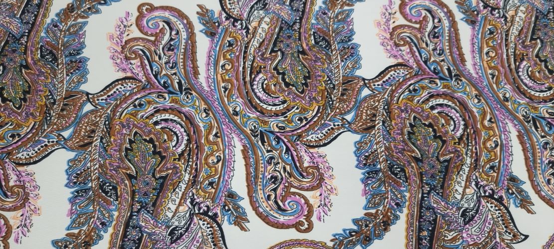 Printed knit paisley garden